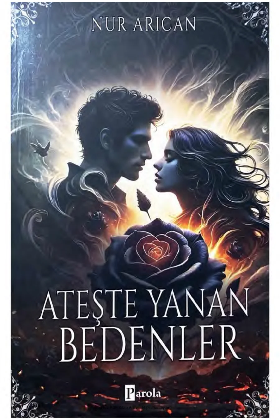 Ateşte Yanan Bedenler kapak görseli