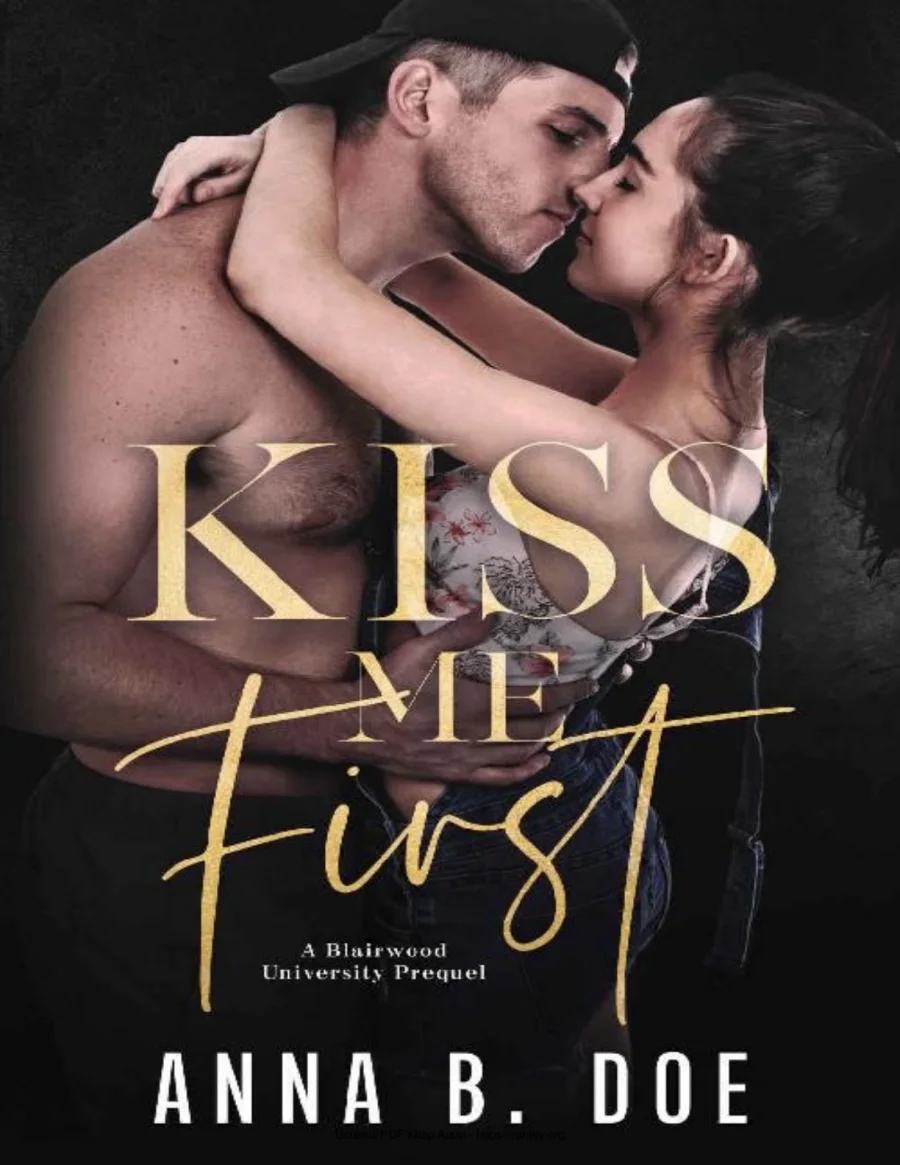 Kiss Me First kapak görseli