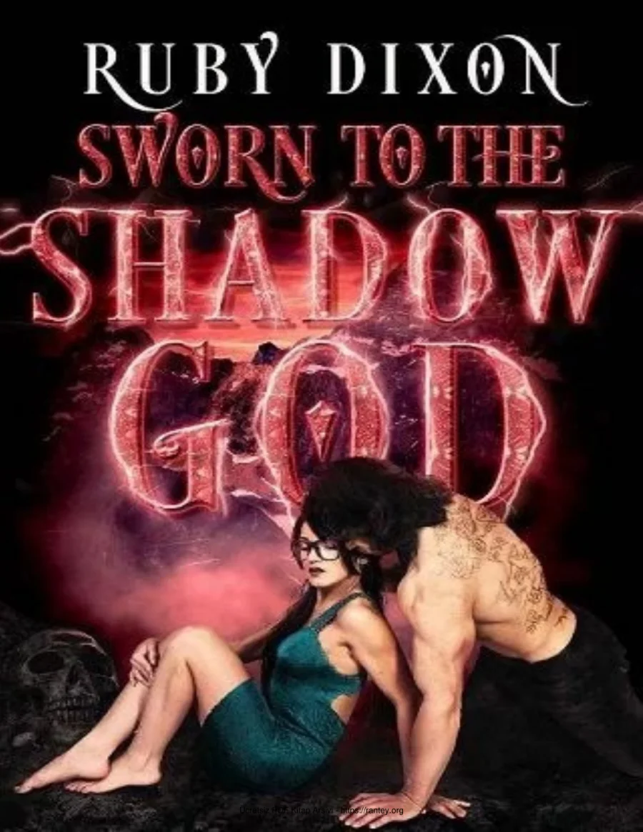 Sworn to the Shadow God tr 2 kapak görseli